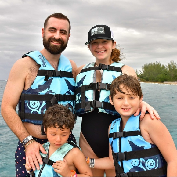 Meet your Posher, Samantha - Picture 2 of 2